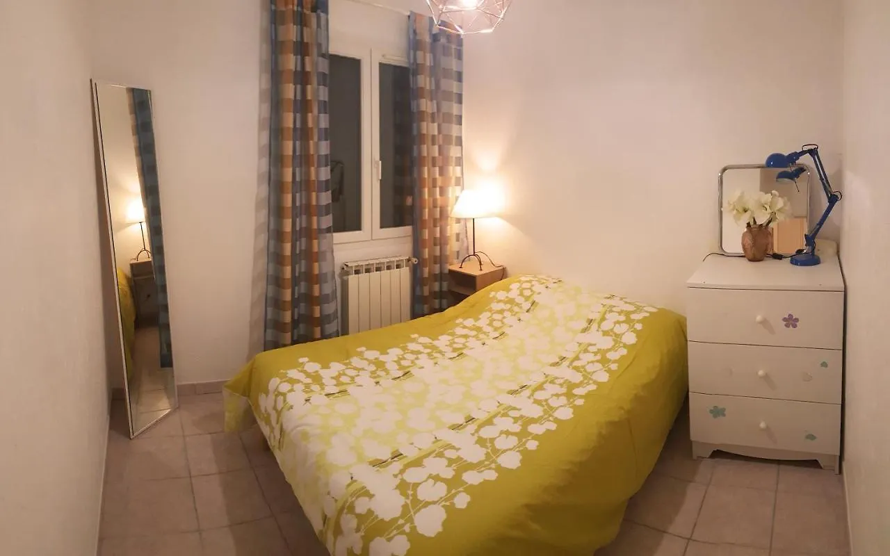 Cosy Room In The Centre Saint-Laurent-du-Var 0*,  Frankrike